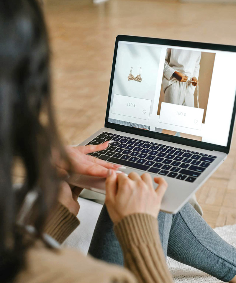 ecommerce-laptop
