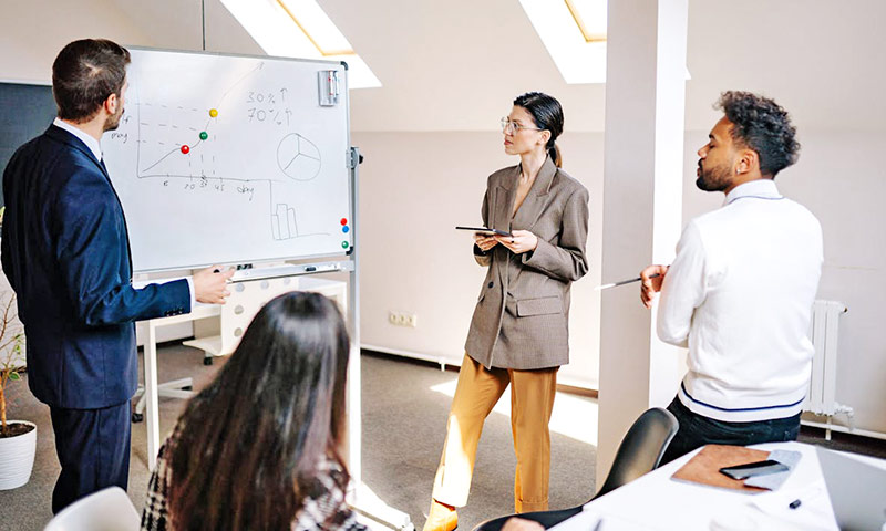 marketing-strategy-meeting